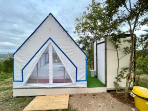 กระโจม Howland Glamping Khaoyai